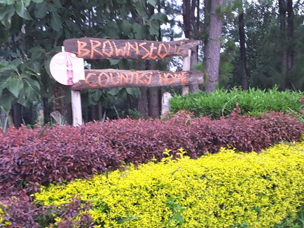 Brownstone Country Home Лира Экстерьер фото